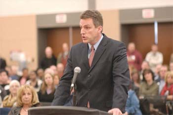 Casino Talk Despite Winthrop’s Complaints, Chelsea Still Sees Mohegan Sun Casino as a Worthy Partner
